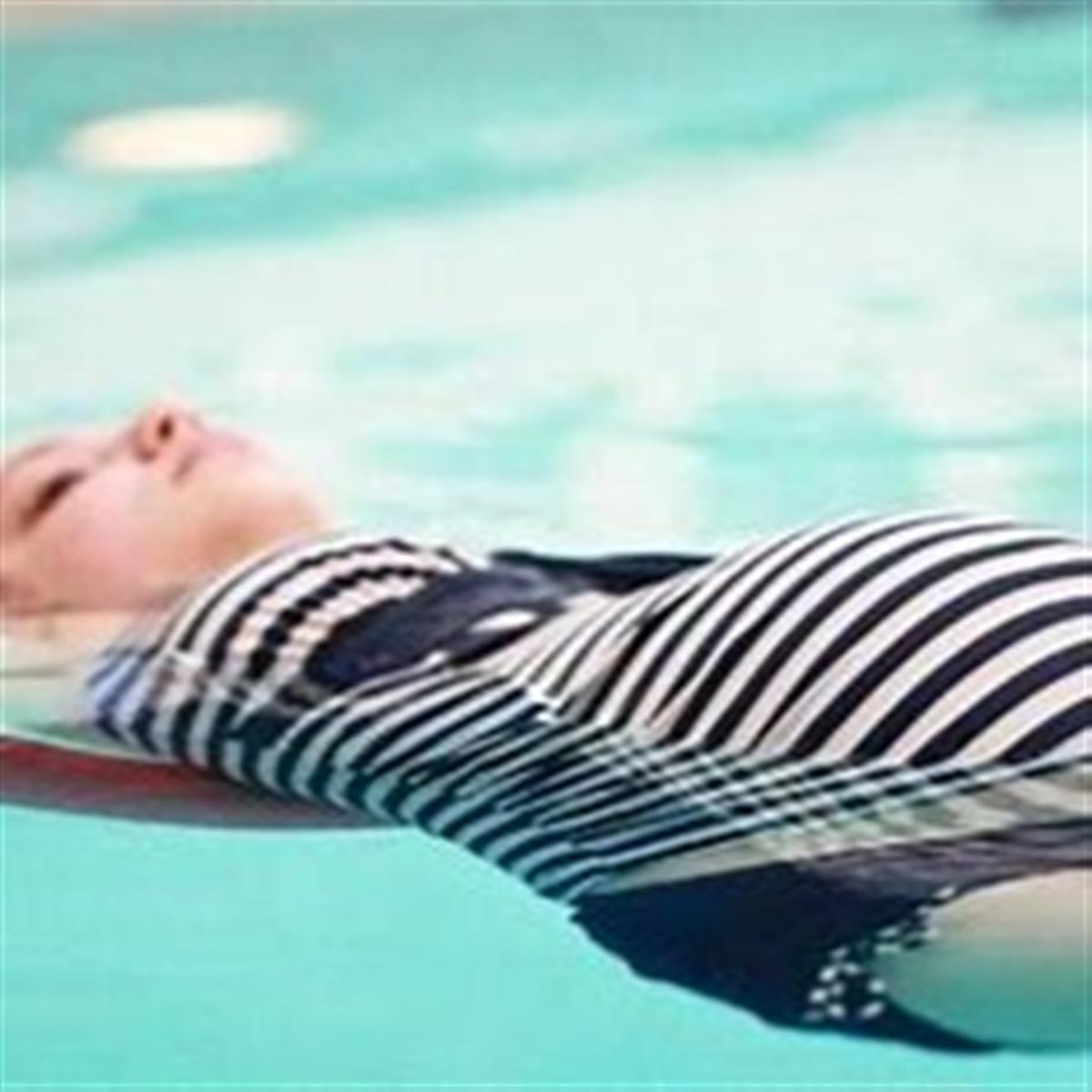 AQUANATAL - ZWANGERSCHAPS yoga in het water - REEKS van 4 sessies in JUNI 2025